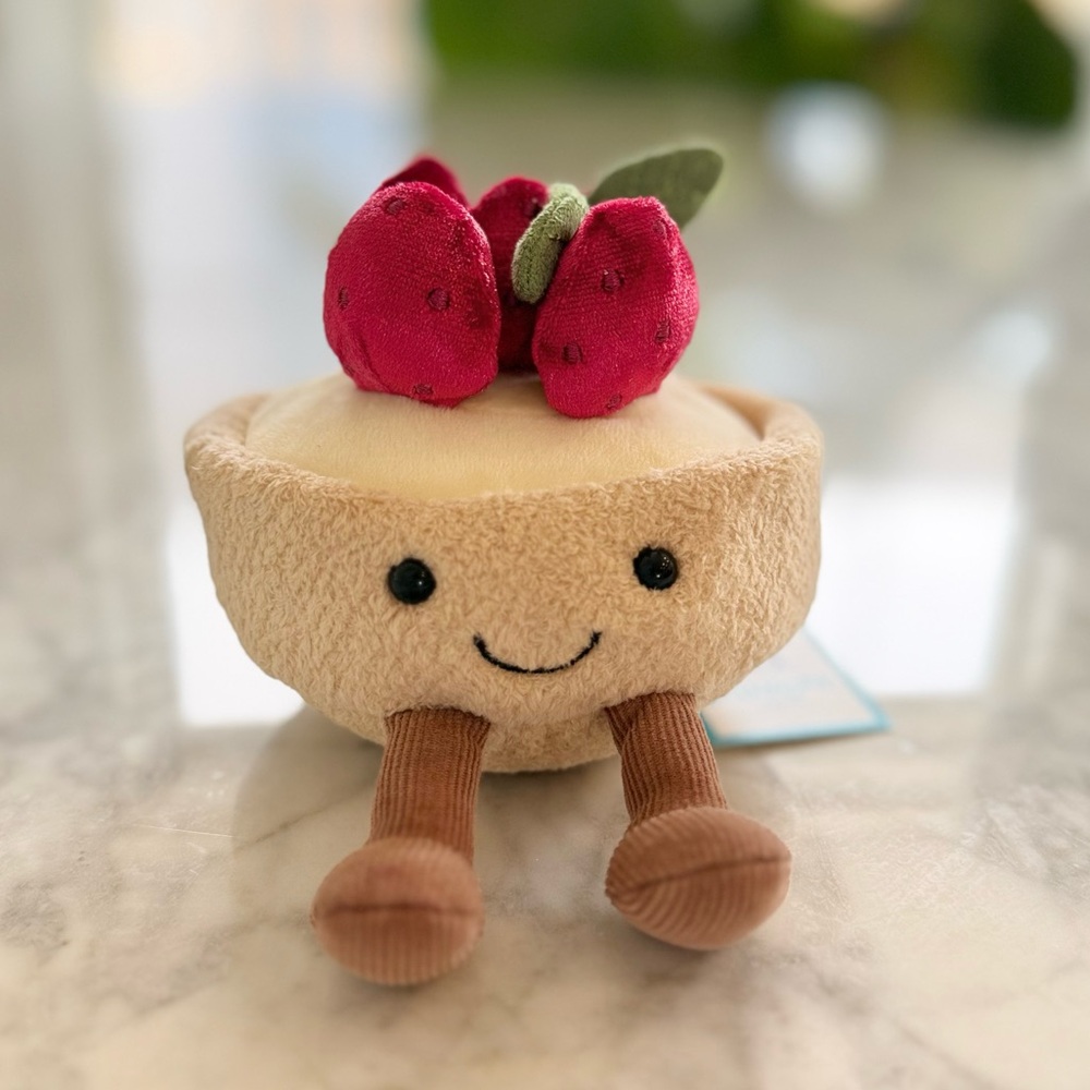 Jellycat Amuseables Fleurette Tarte Aux Fraises NWT Authentic